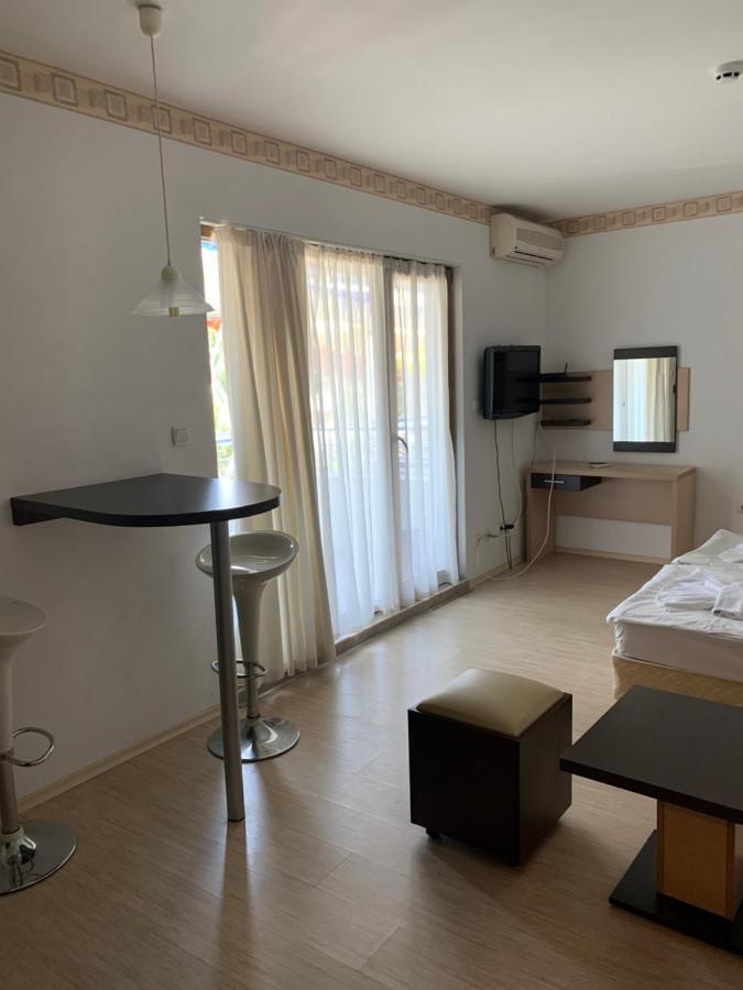 Studio Kuban Lägenhet Slăntjev Brjag Exteriör bild